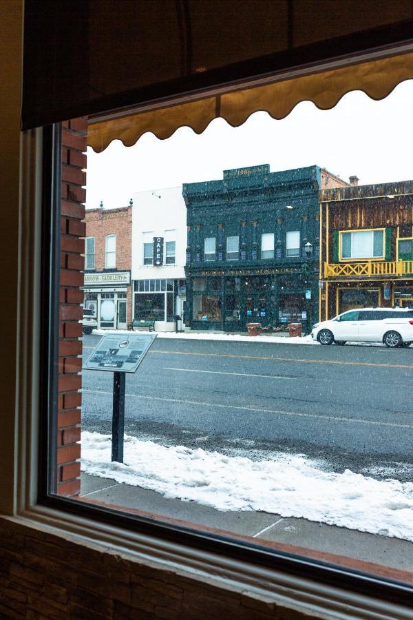 Two Sunsets Hotel Panguitch Exterior photo